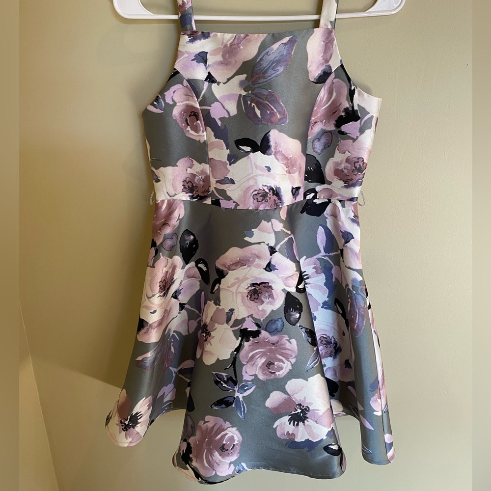 Zunie. 12 (Girls). Gray Purple Floral